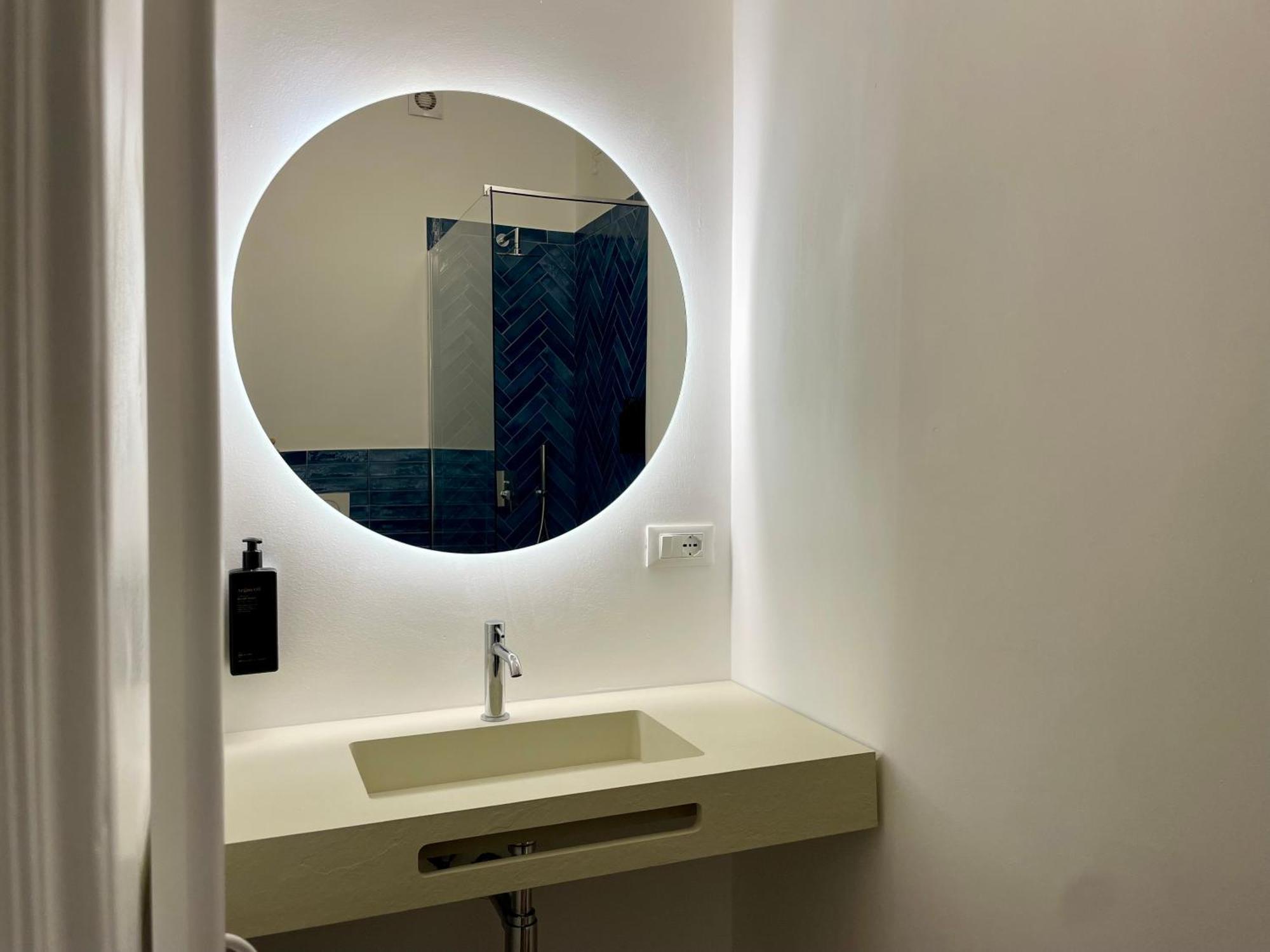 Relstay - Assarotti Suites เจนัว ภายนอก รูปภาพ