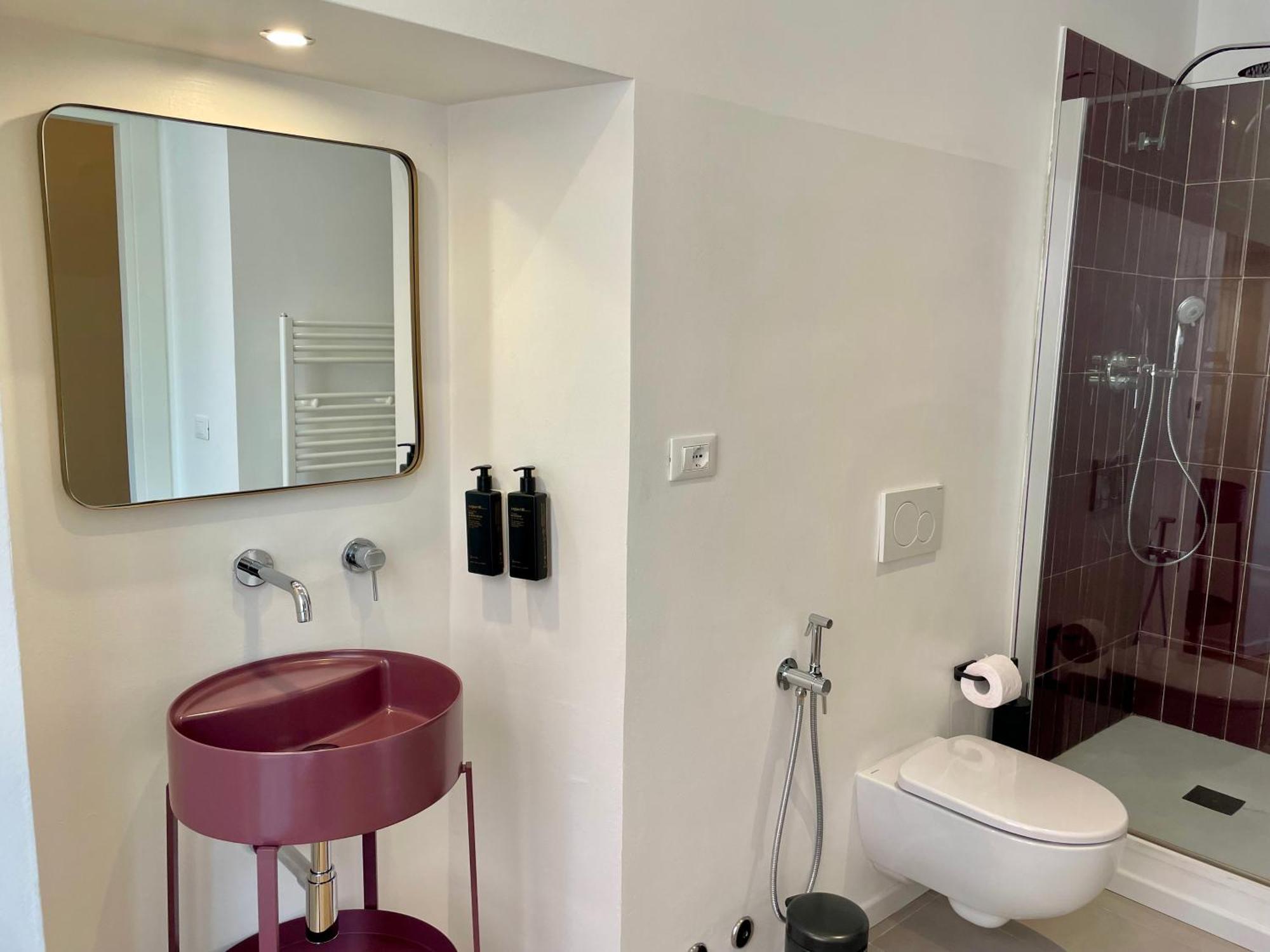 Relstay - Assarotti Suites เจนัว ภายนอก รูปภาพ